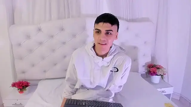 frank jhonsson online show from October 10, 2025, 7:02 pm