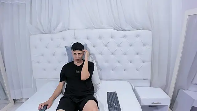 frank jhonsson online show from January 31, 2026, 7:11 pm