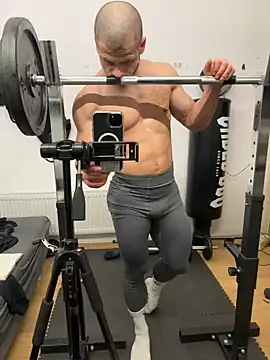 pesyelisa online show from February 20, 2025, 6:57 pm