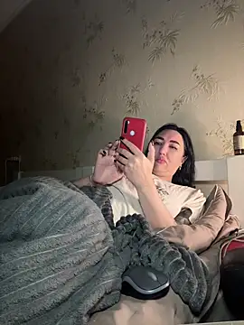 Naughtbaby 2025 online show from September 12, 2025, 2:55 am