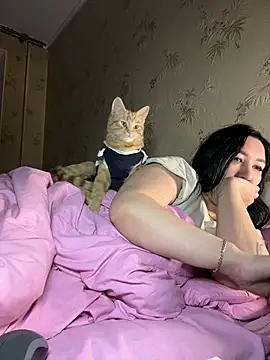 Naughtbaby 2025 online show from February 18, 2026, 1:34 am