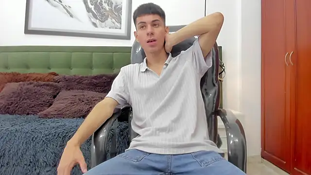 Johann sex online show from February 19, 2026, 1:40 pm