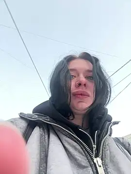 AlishaPrettyBlade online show from February 9, 2026, 4:16 am