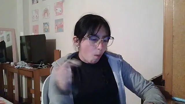 Arielle lov online show from October 30, 2025, 10:32 pm