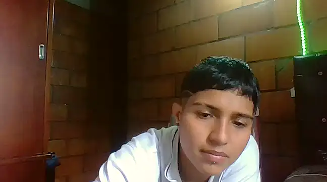 Snapshot of cora-gunn chatting on March 12, 2025, 9:03 pm cora-gunn online show from March 12, 2025, 9:03 pm