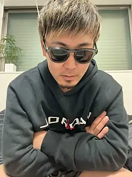 Snapshot of pierrot_0202 chatting on February 18, 2025, 12:49 pm pierrot 0202 online show from February 18, 2025, 12:49 pm