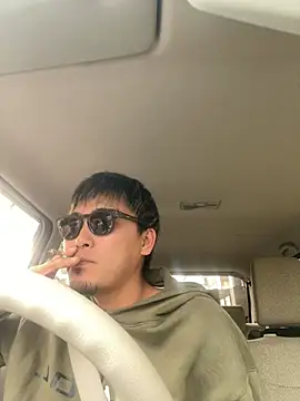 Snapshot of pierrot_0202 chatting on February 19, 2025, 8:01 am pierrot 0202 online show from February 19, 2025, 8:01 am