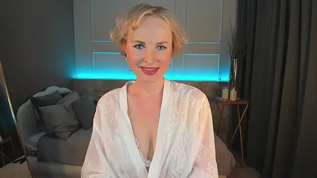 Sandra Kind online show from March 18, 2025, 5:31 am