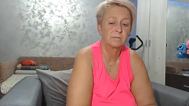 RosesandLillies online show from July 11, 2026, 4:53 pm