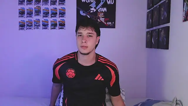 jack walker190 online show from April 22, 2026, 4:26 am