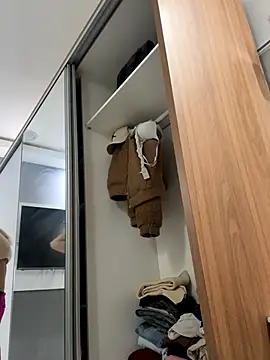 segb online show from October 10, 2025, 6:18 pm