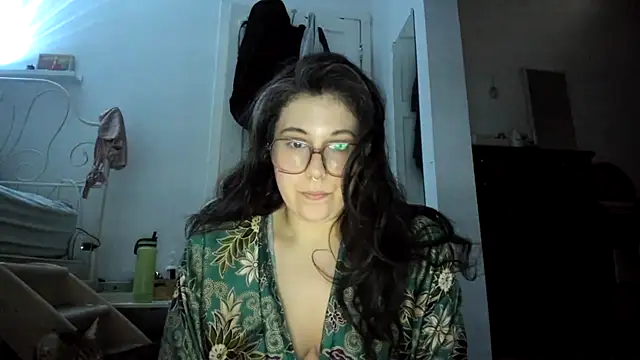 Rosiee69  online show from February 23, 2025, 9:59 pm