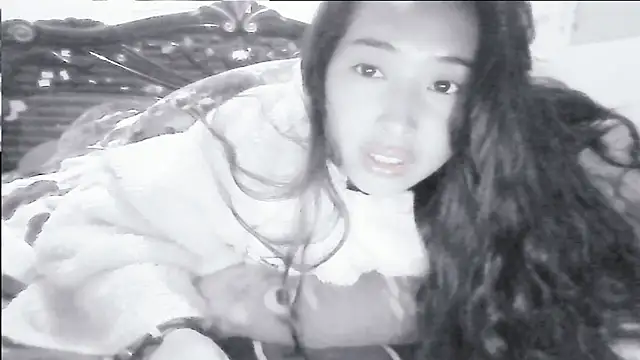 Snapshot of hebe-02 chatting on March 21, 2025, 3:35 pm hebe-02 online show from March 21, 2025, 3:35 pm