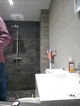 Mrnutella online show from March 6, 2025, 12:54 am