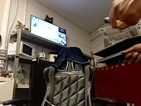 Mrnutella online show from September 19, 2025, 8:53 pm