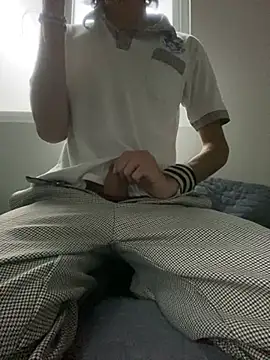 gatitoxd online show from February 24, 2025, 7:44 am