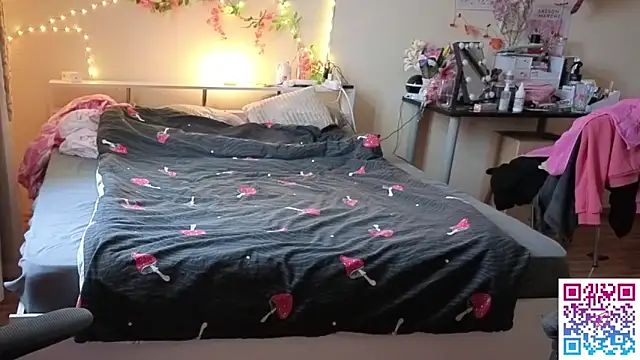 boozekirs  online show from March 9, 2026, 2:59 am