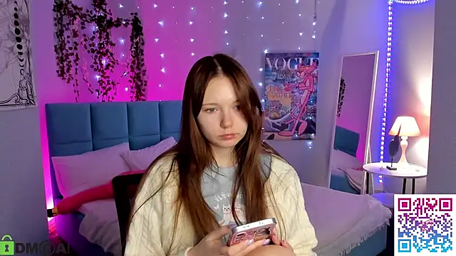 boozekirs  online show from April 13, 2026, 3:01 am