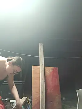 HTXBELLE online show from September 18, 2025, 3:41 am