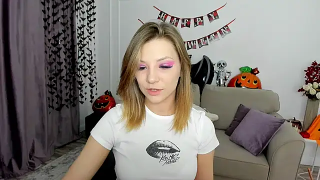 Snapshot of AmandaGracy_1 chatting on November 5, 2025, 11:21 am AmandaGracy 1 online show from November 5, 2025, 11:21 am