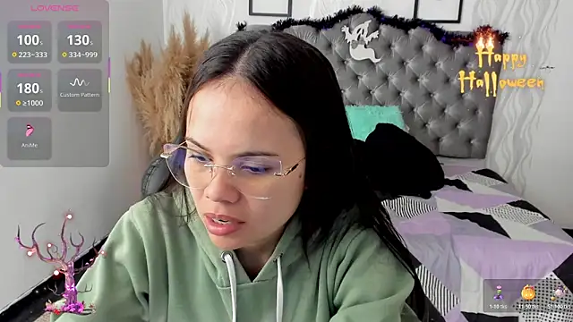 Kath latorre online show from October 25, 2025, 1:07 pm