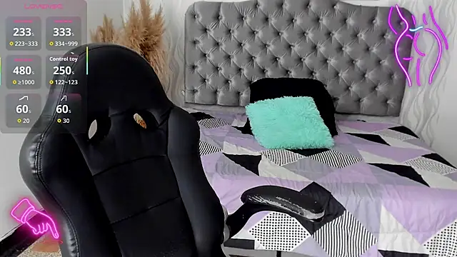 Kath latorre online show from November 5, 2025, 1:33 pm