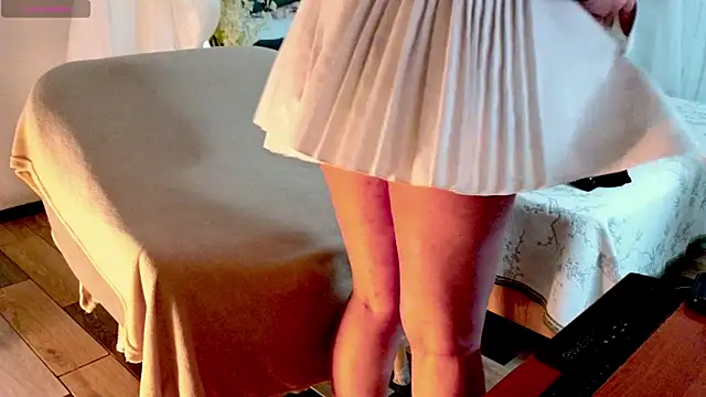 baby debbie online show from April 18, 2026, 4:55 pm