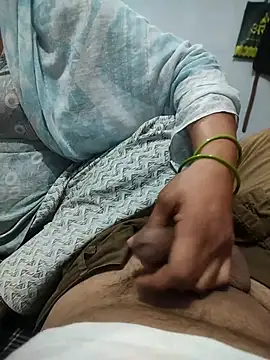 Snapshot of indian_couple4 chatting on July 12, 2026, 4:53 pm indian couple4 online show from July 12, 2026, 4:53 pm