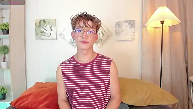 Snapshot of iiangel_ chatting on December 16, 2025, 6:18 am iiangel online show from December 16, 2025, 6:18 am