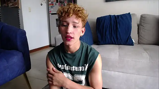 Snapshot of iiangel_ chatting on January 7, 2026, 6:54 pm iiangel online show from January 7, 2026, 6:54 pm