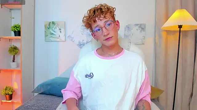 Snapshot of iiangel_ chatting on January 14, 2026, 3:23 am iiangel online show from January 14, 2026, 3:23 am