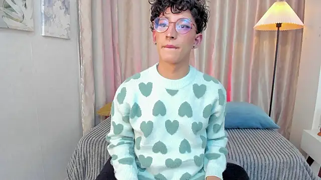 Snapshot of iiangel_ chatting on February 17, 2026, 3:36 am iiangel online show from February 17, 2026, 3:36 am