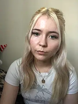 Blondie Sofia Essexbabe online show from March 2, 2026, 2:35 pm