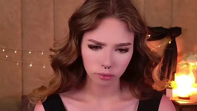 Sierra Fane online show from September 9, 2025, 8:41 pm