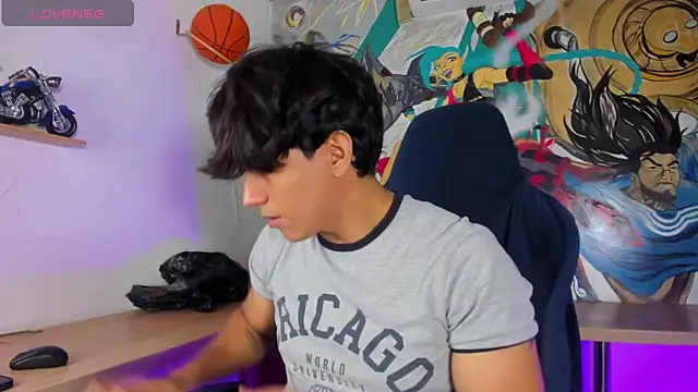 Allex Cano online show from March 24, 2026, 8:25 pm