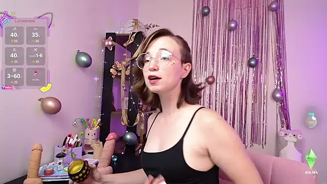 Snapshot of Elise_Nyx chatting on February 21, 2026, 5:47 pm Elise Nyx online show from February 21, 2026, 5:47 pm