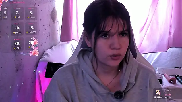 Snapshot of brii69 chatting on October 9, 2025, 3:54 pm brii69 online show from October 9, 2025, 3:54 pm