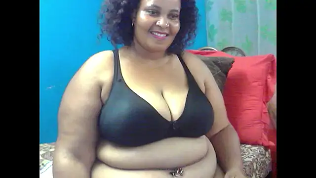 lucy ivory online show from March 3, 2025, 4:24 pm