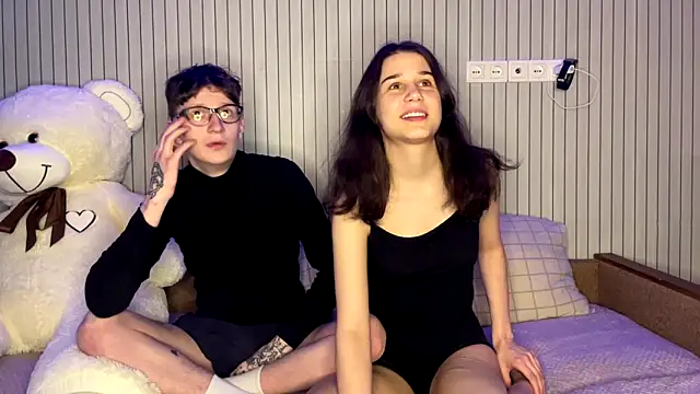 baby lesi online show from March 1, 2026, 3:03 pm