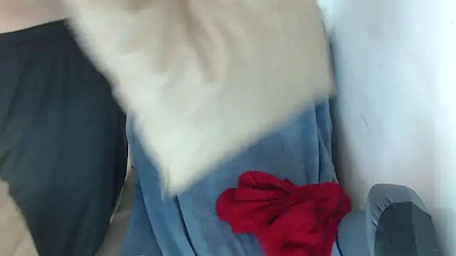 Sexyqueen mature  online show from October 25, 2025, 10:04 pm