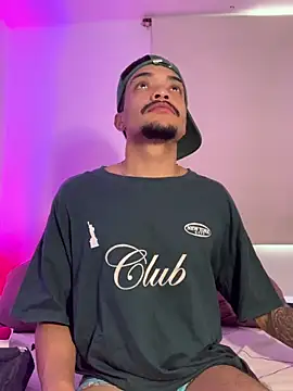 eross chipre  online show from December 3, 2025, 7:12 pm