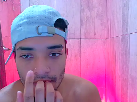 eross chipre  online show from January 10, 2026, 7:48 pm