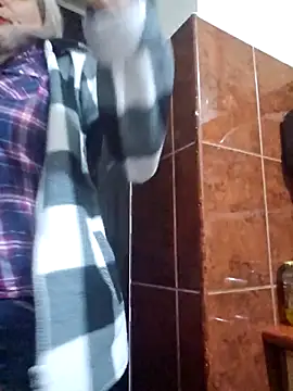 LadyTouch online show from April 2, 2026, 10:40 pm