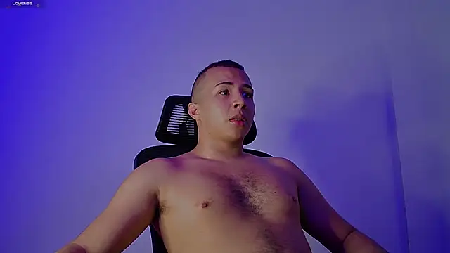 Donathoo1 online show from March 12, 2025, 1:51 pm