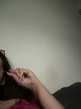 Snapshot of lola__med chatting on February 23, 2025, 9:05 pm lola med online show from February 23, 2025, 9:05 pm