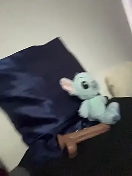 Snapshot of lola__med chatting on October 26, 2025, 2:12 pm lola med online show from October 26, 2025, 2:12 pm