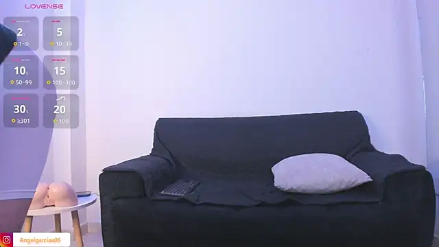 Angelgarcia  online show from October 26, 2025, 6:03 pm