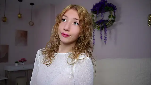 SunnivaCovil online show from October 25, 2025, 1:51 pm