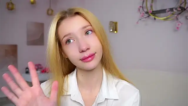 SunnivaCovil online show from February 28, 2026, 2:51 pm