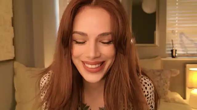 Snapshot of FrancescaFerra chatting on May 18, 2026, 6:03 pm FrancescaFerra online show from May 18, 2026, 6:03 pm